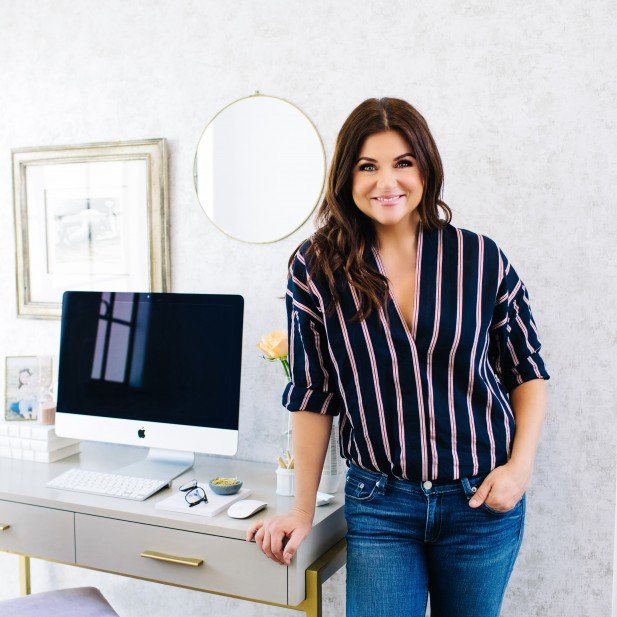 Tiffani Thiessen chooses Tempaper for her recent design project!