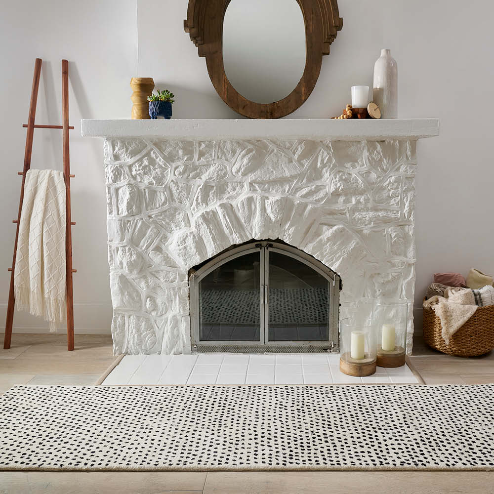 RU2107-Off-White-and-Black-Peppered-Spots-Area-Rug