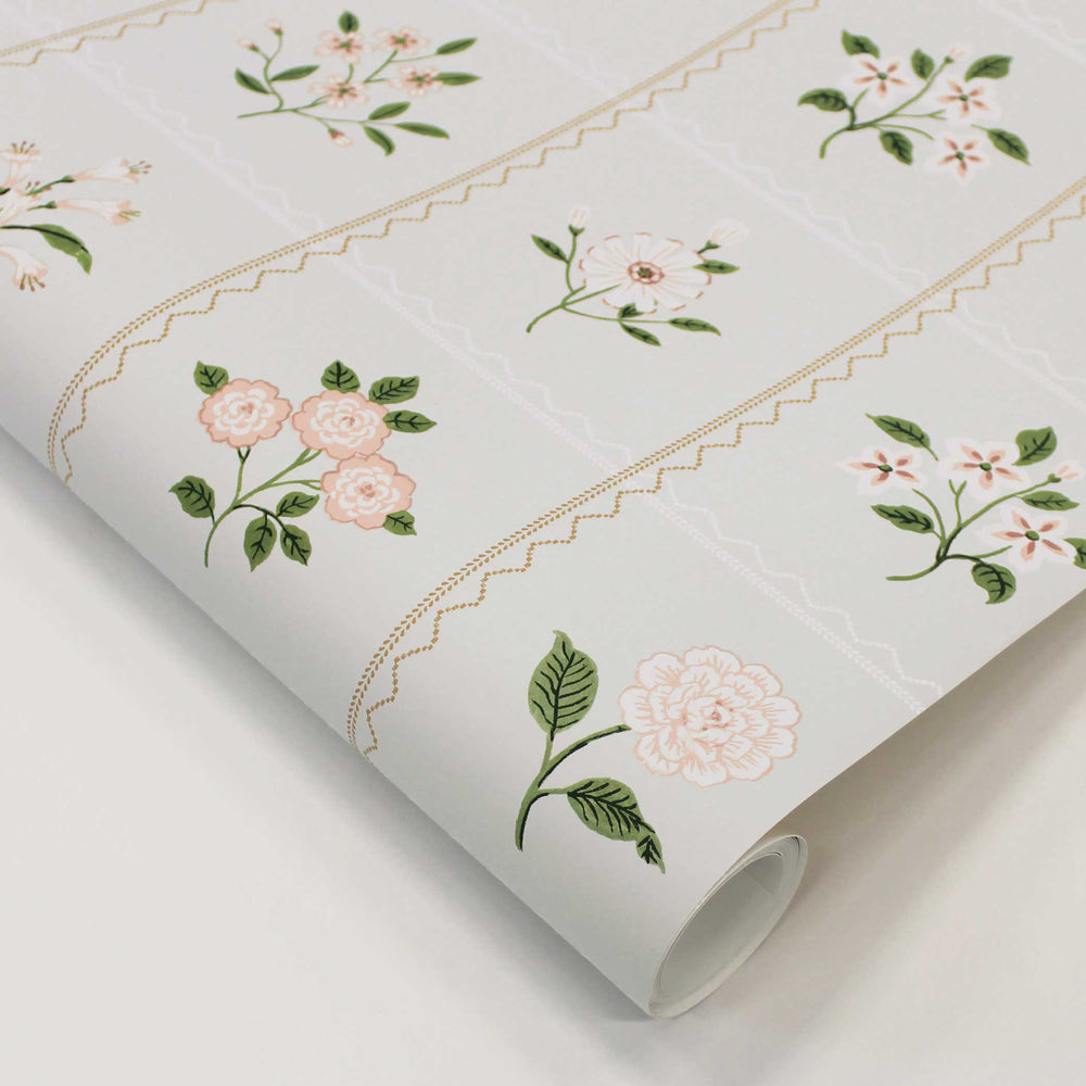 #color_garden-blush-and-green