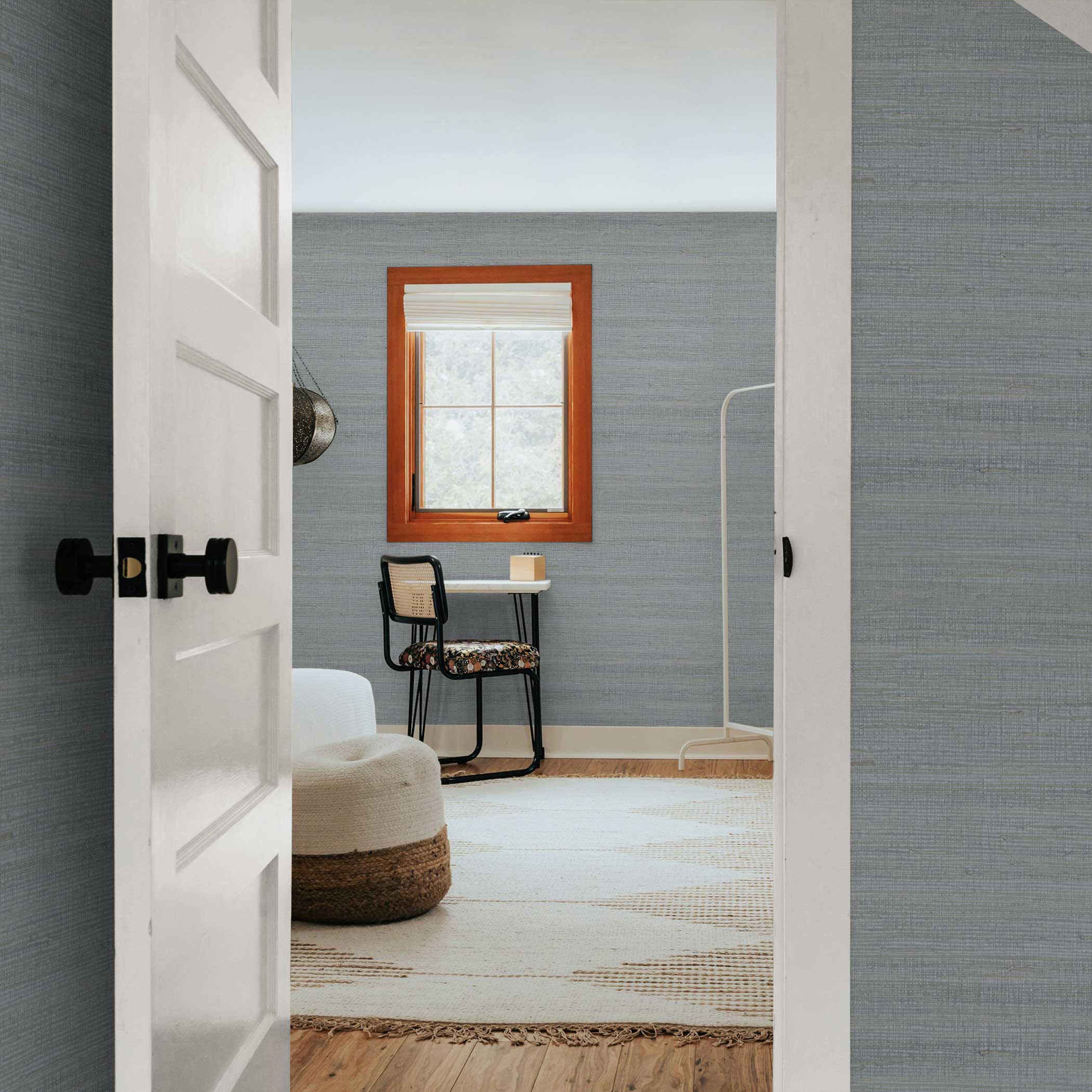 #color_silvered-natural-on-silver