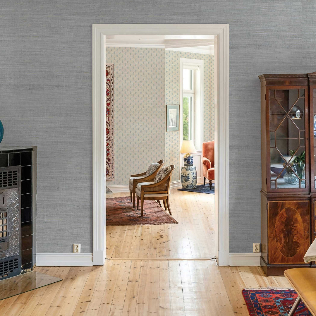 #color_silvered-natural-on-silver