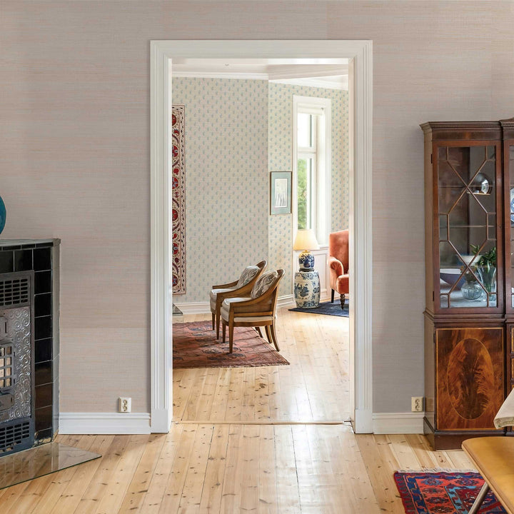 #color_pearled-natural-on-silver