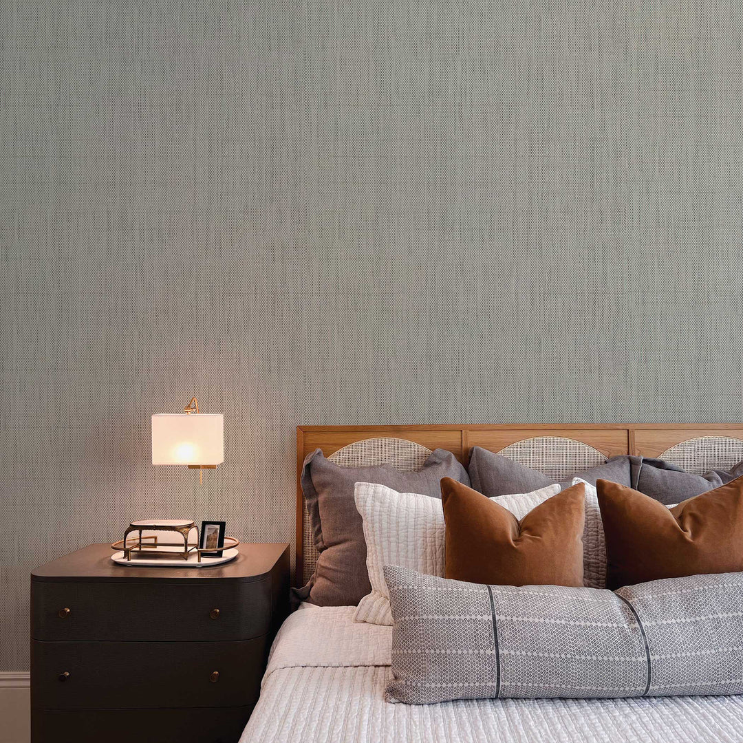 #color_black-and-white-on-silver