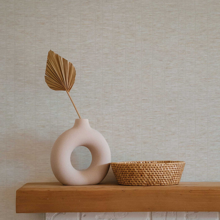 #color_light-beige-with-pearl-tipping