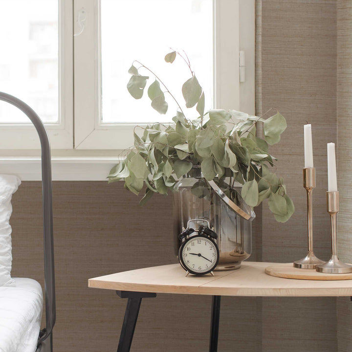 #color_natural-on-metallic-silver