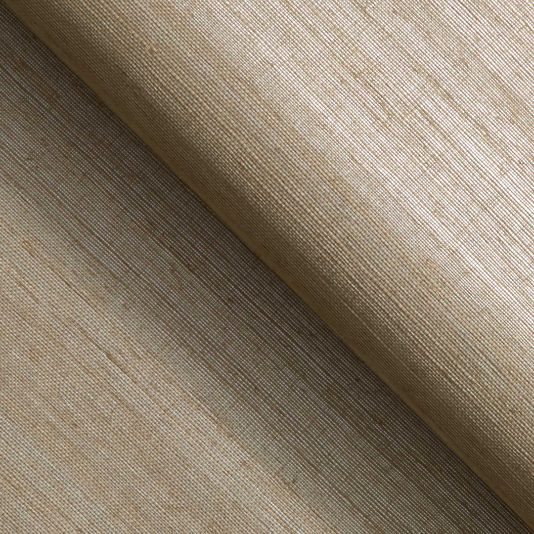 #color_natural-on-metallic-silver