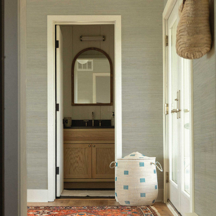 #color_light-natural-on-pale-sage