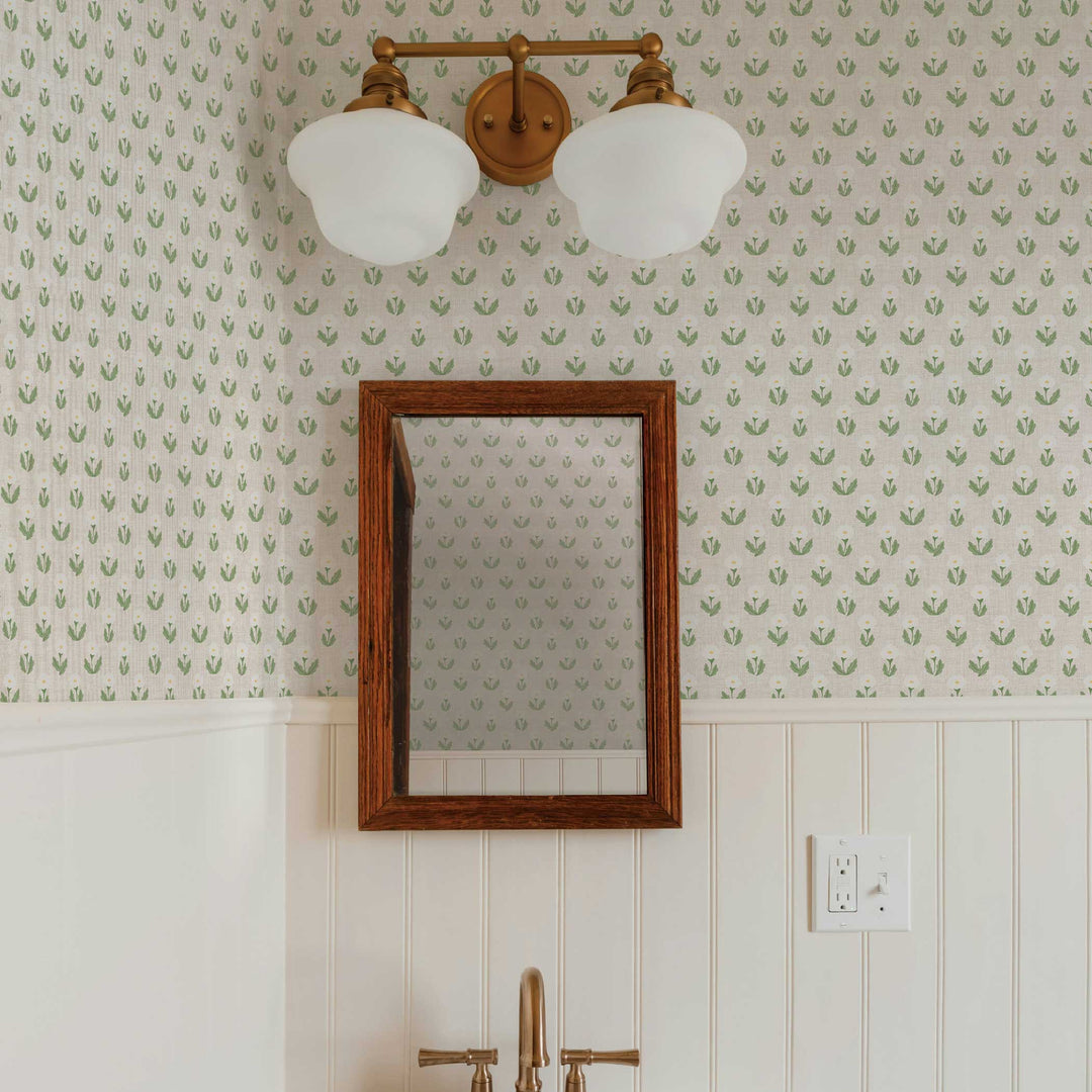 #color_white-and-green