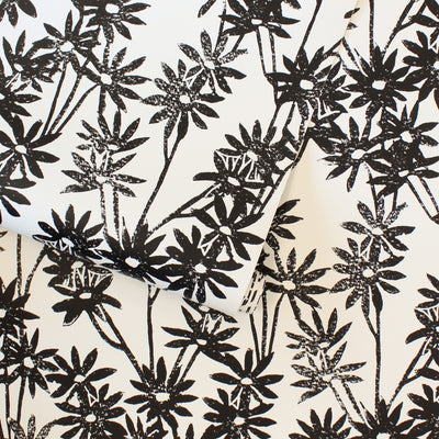 Daisy Bloom Peel And Stick Wallpaper By Novogratz